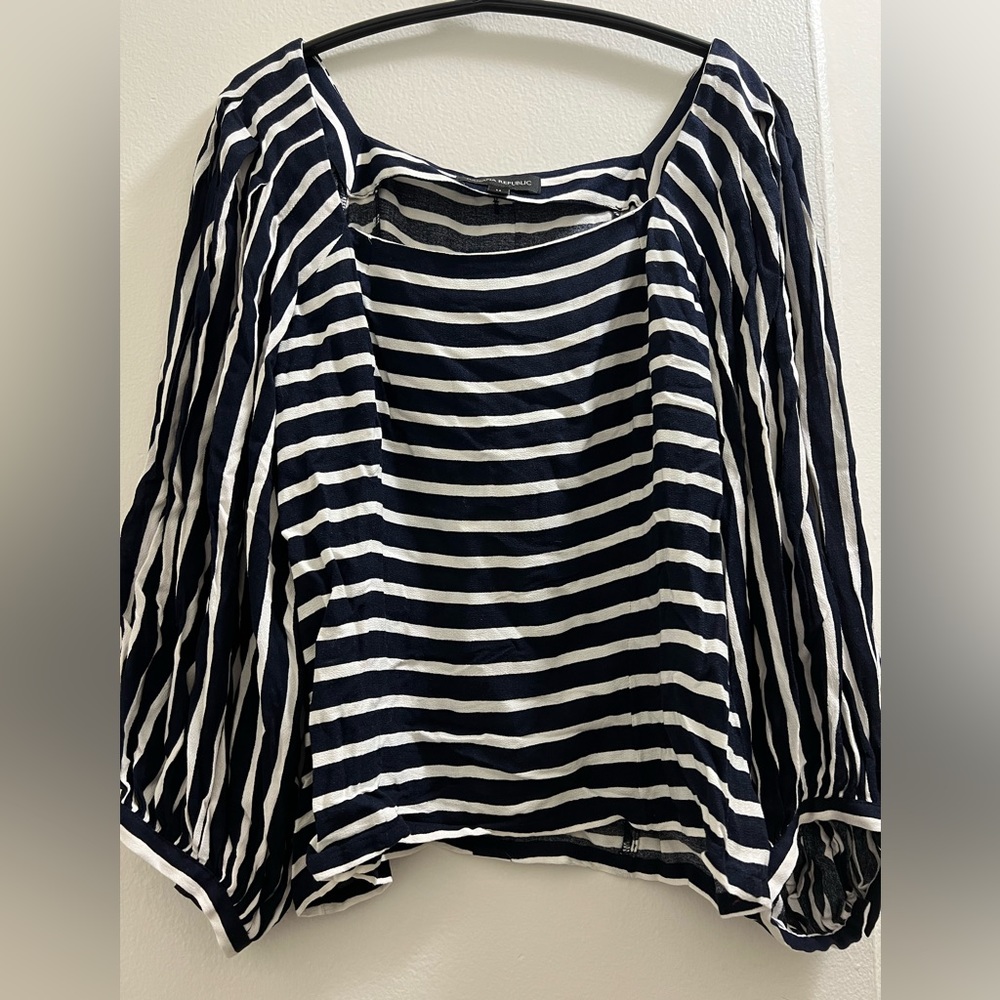 Banana Republic blouse size M